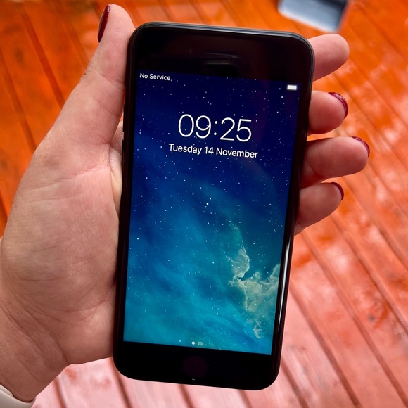 Iphone 7 128GB UNLOCKED BLACK